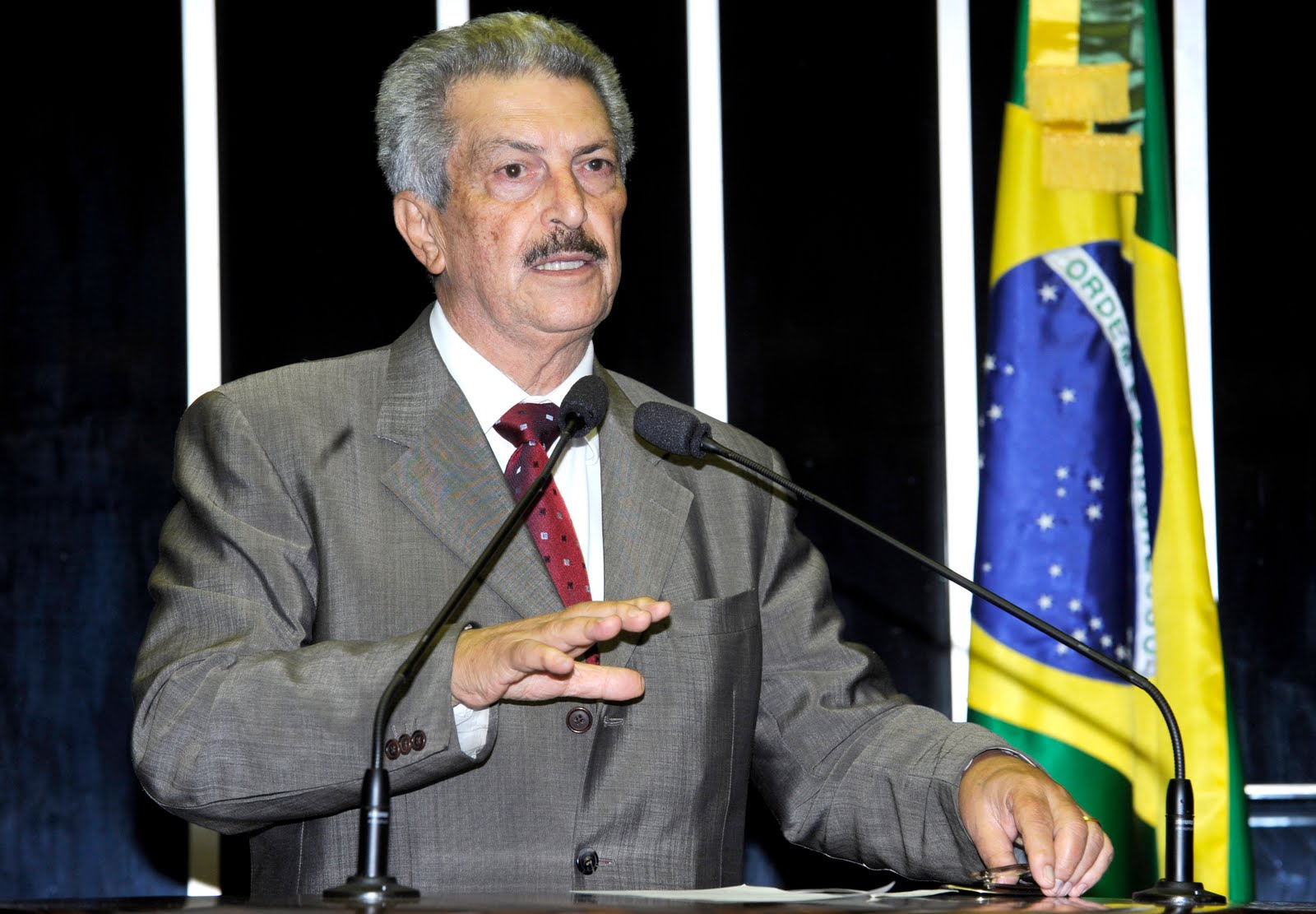 Corpo do senador Romeu Tuma será velado na Assembleia paulista Corpo do senador Romeu Tuma será velado na Assembleia paulista